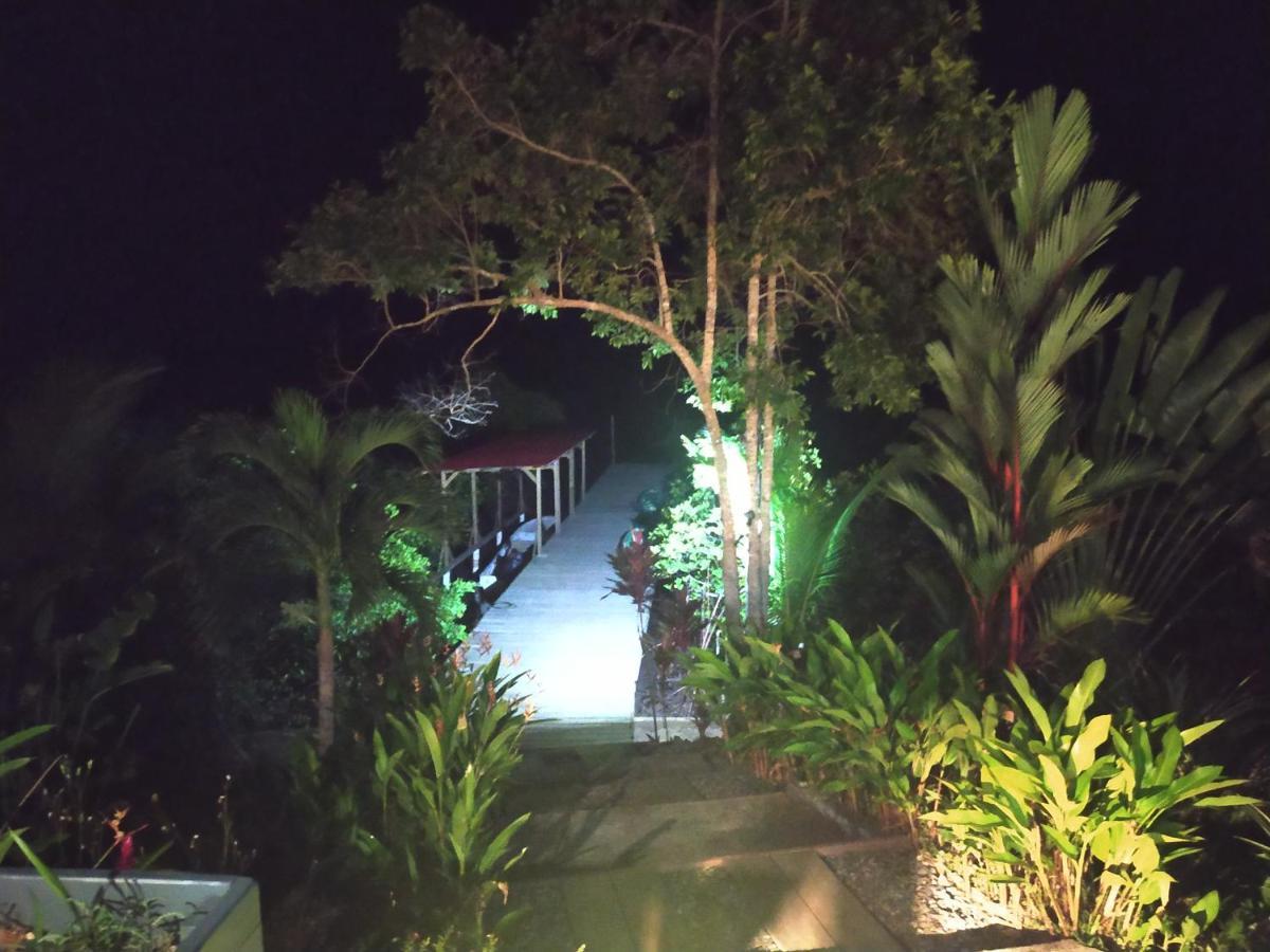 Villa F&B Bocas del Toro Exterior photo