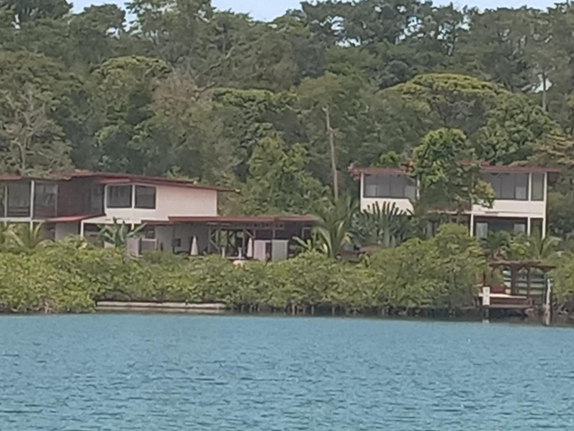 Villa F&B Bocas del Toro Exterior photo
