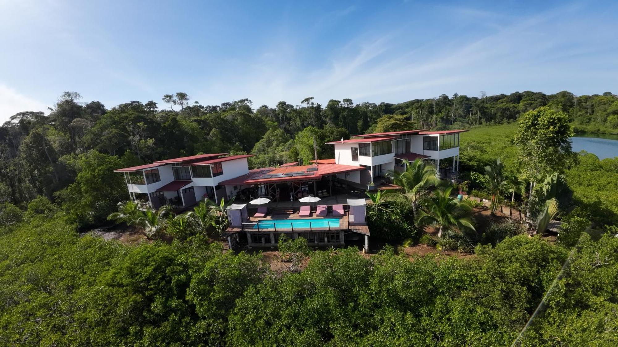 Villa F&B Bocas del Toro Exterior photo