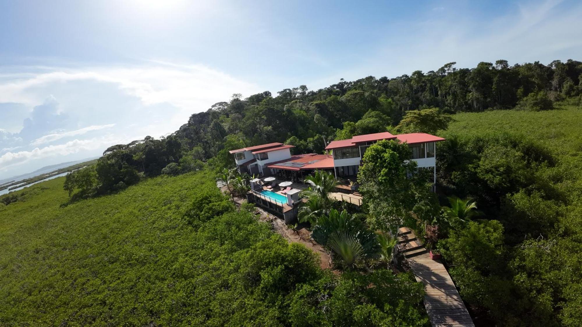 Villa F&B Bocas del Toro Exterior photo